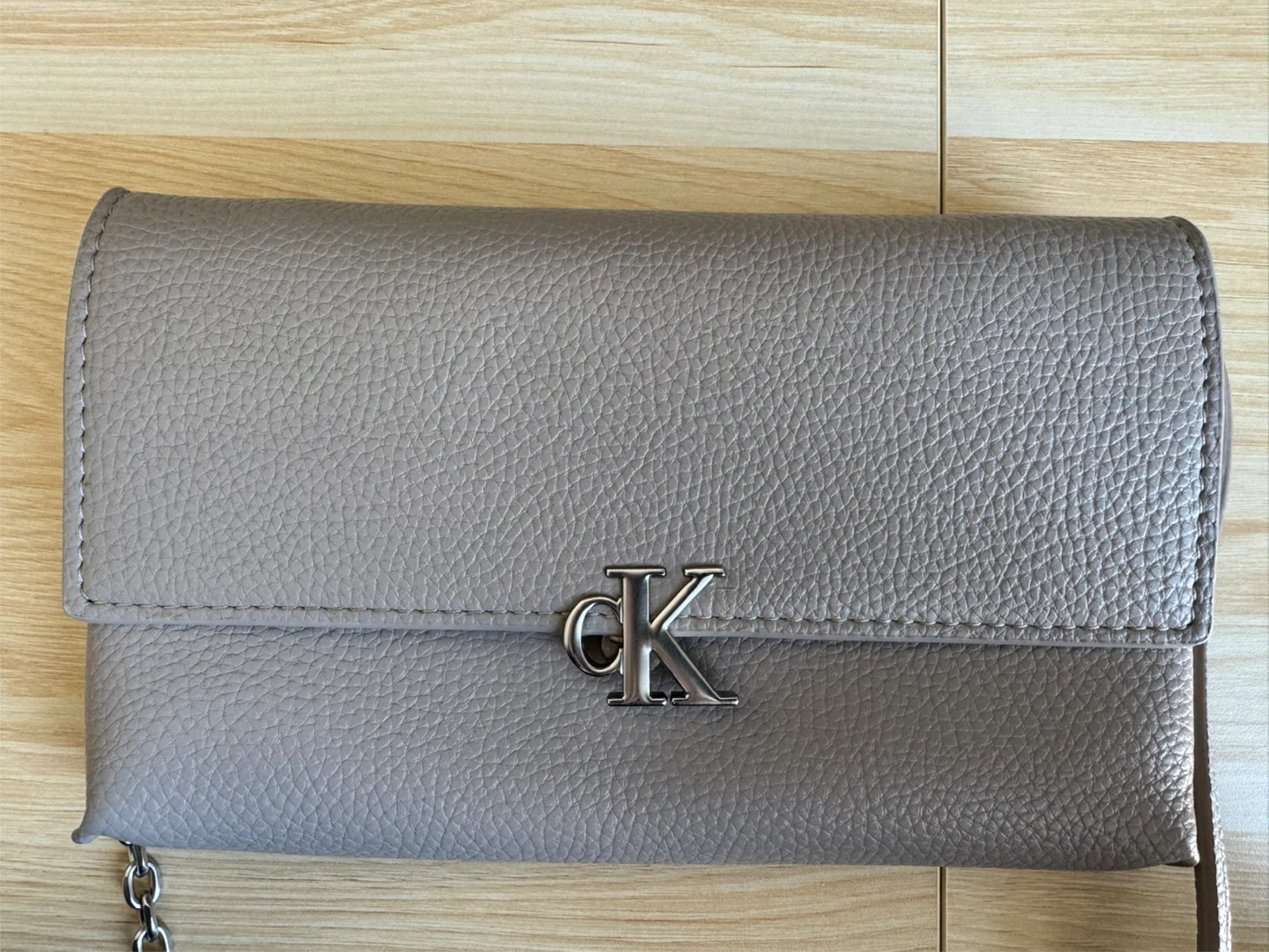 Calvin Klein Cross Body Bag - photo 2