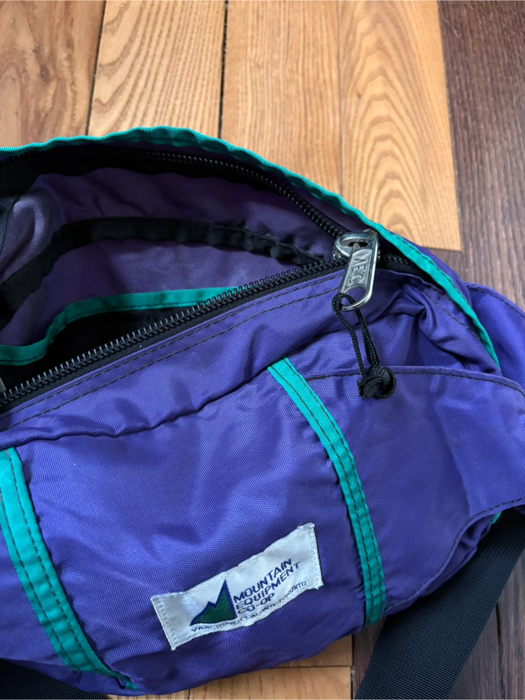 Vintage Mountain Equipment Co-op MEC fanny pack crossbody bag - photo 3