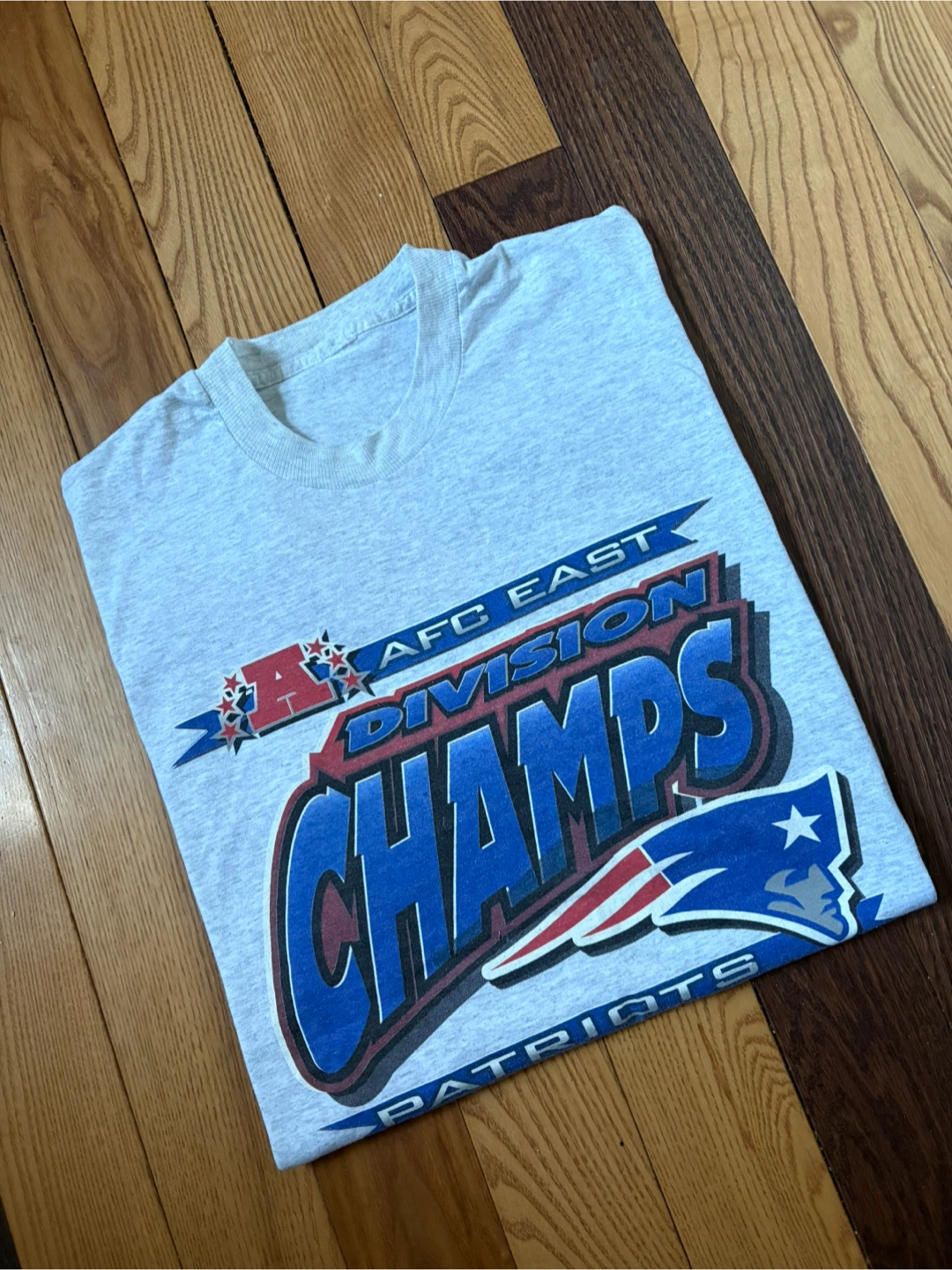 Vintage New England Patriots AFC East Division Champs tee XL - photo 5