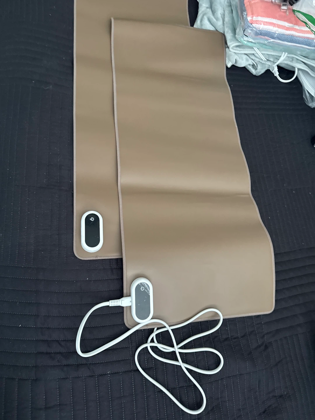 Tan Heating Pad with Controller