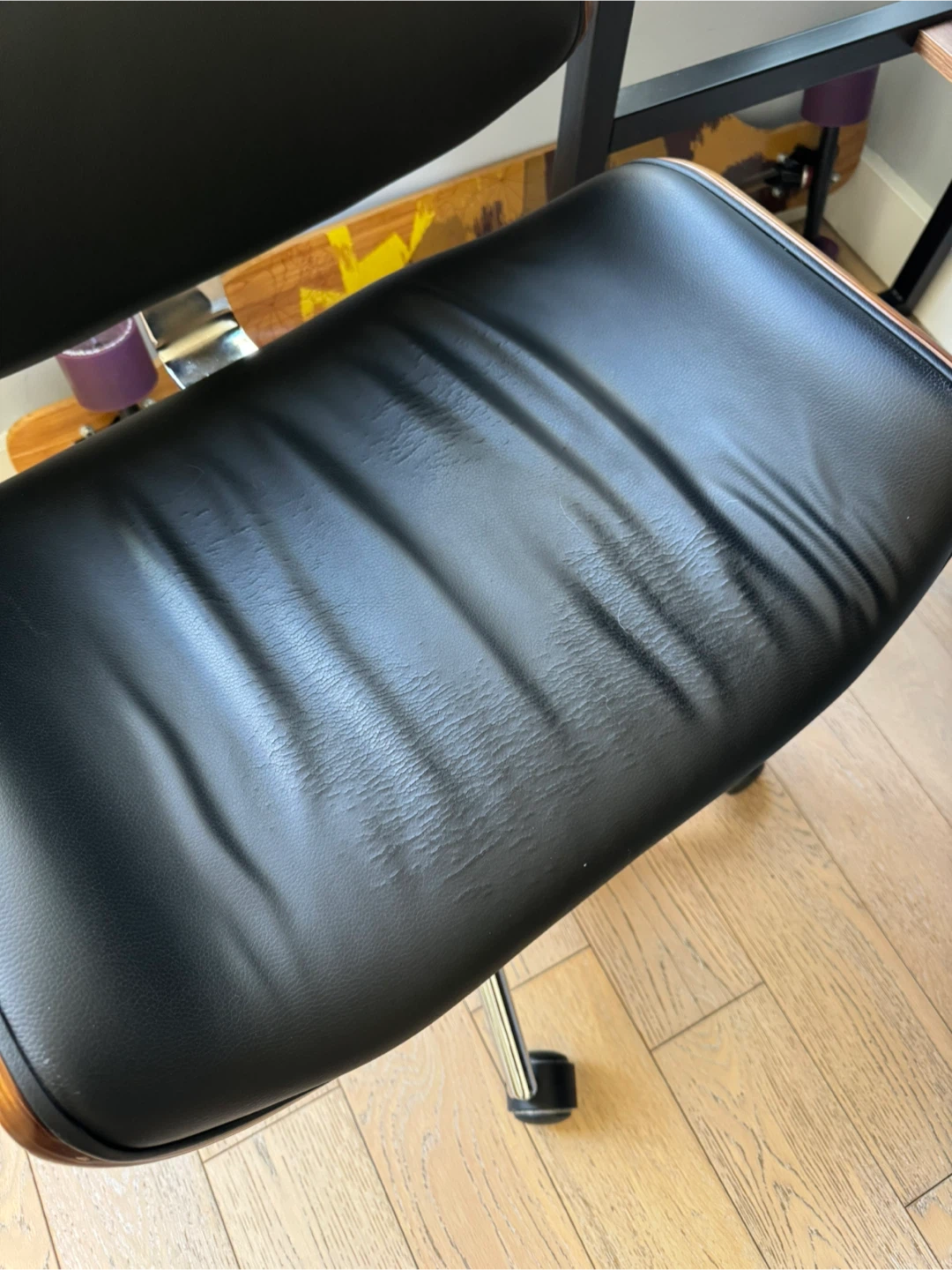 Black Faux Leather Swivel Office Chair with Wood Accents - photo 2