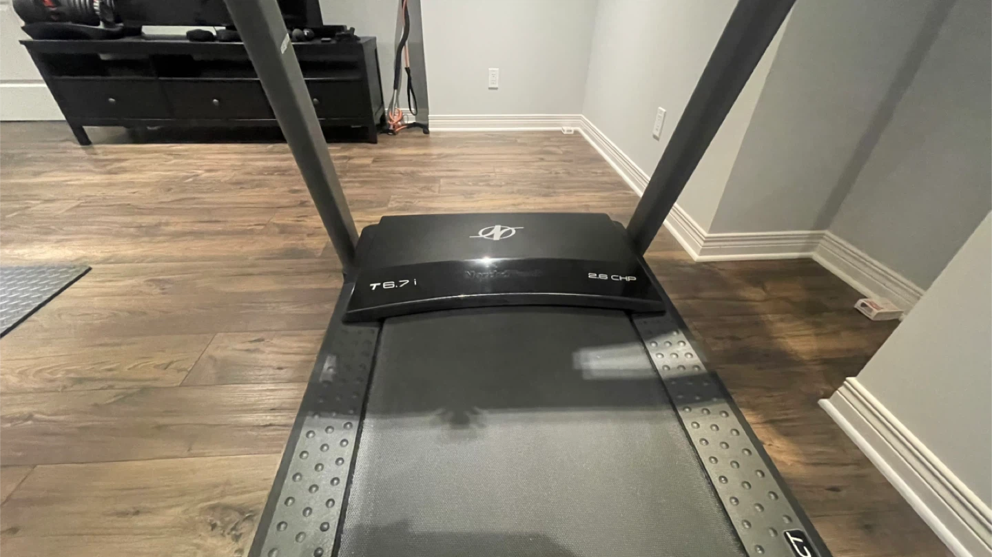 NordicTrack T6.7i Tredmill - Like New - photo 5