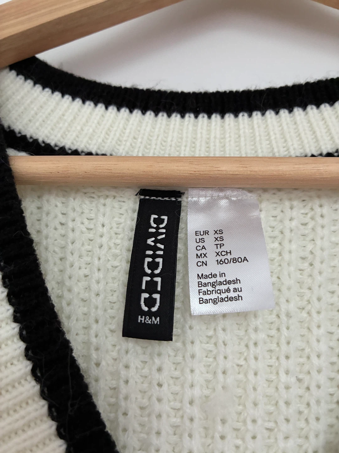 DIVIDED H&M Cream V-Neck Sweater Vest - XS - photo 2