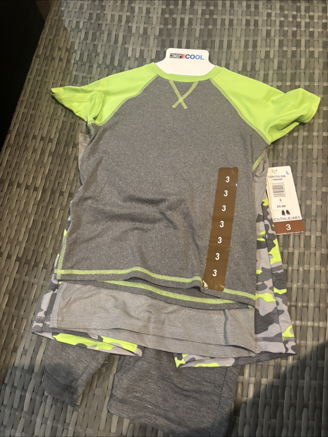 32 Degrees Cool Youth Size 3 T-shirt and Shorts Set