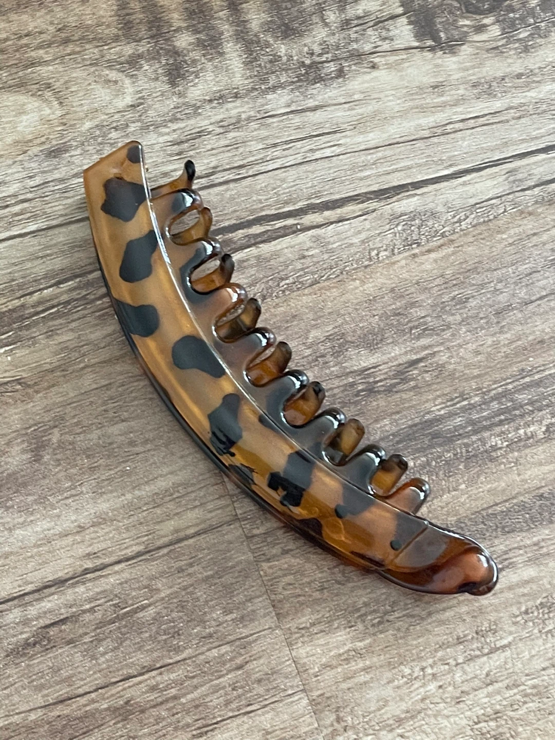 Tortoiseshell Banana Hair Clip