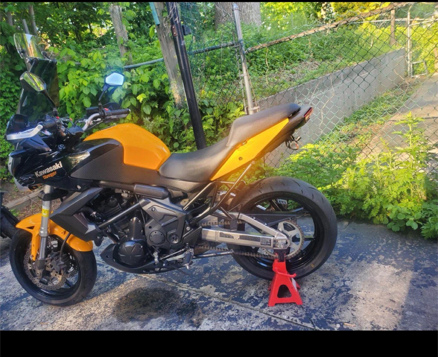 Kawasaki Versys Motorcycle 650c - photo 2