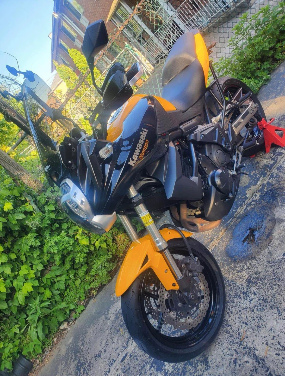 Kawasaki Versys Motorcycle 650c - photo 3