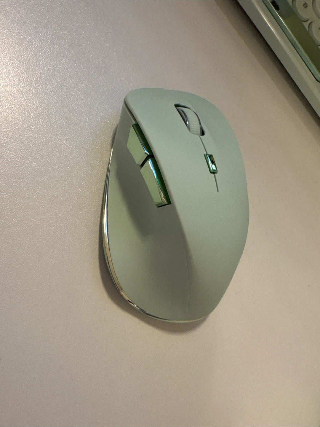 NORTH Wireless Ergonomic Mouse and Compact Wireless Keyboard Set - photo 4