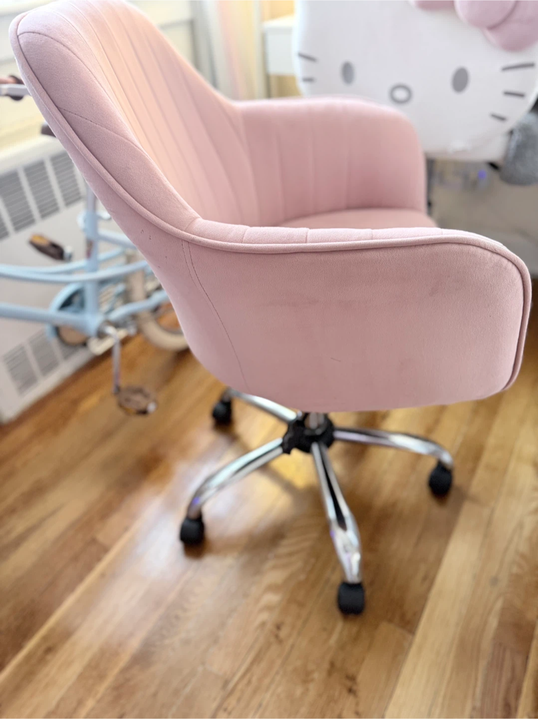 Pink Velvet Office Chair - photo 2