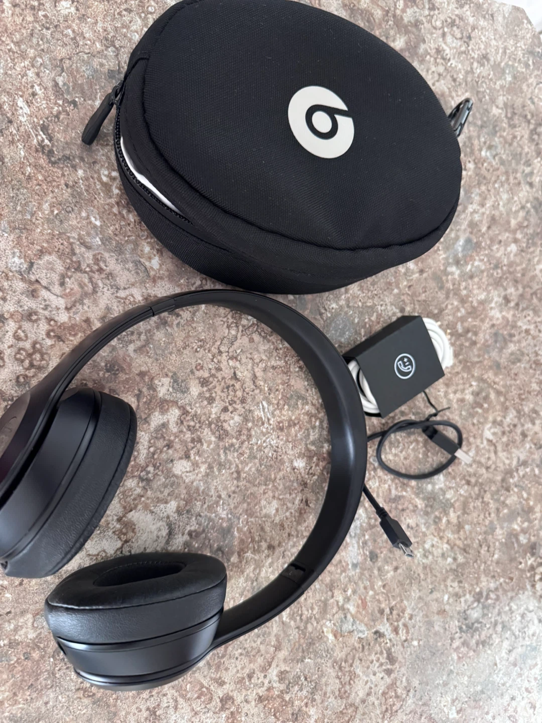 Beats Solo3 Wireless Headphones - Black - photo 2