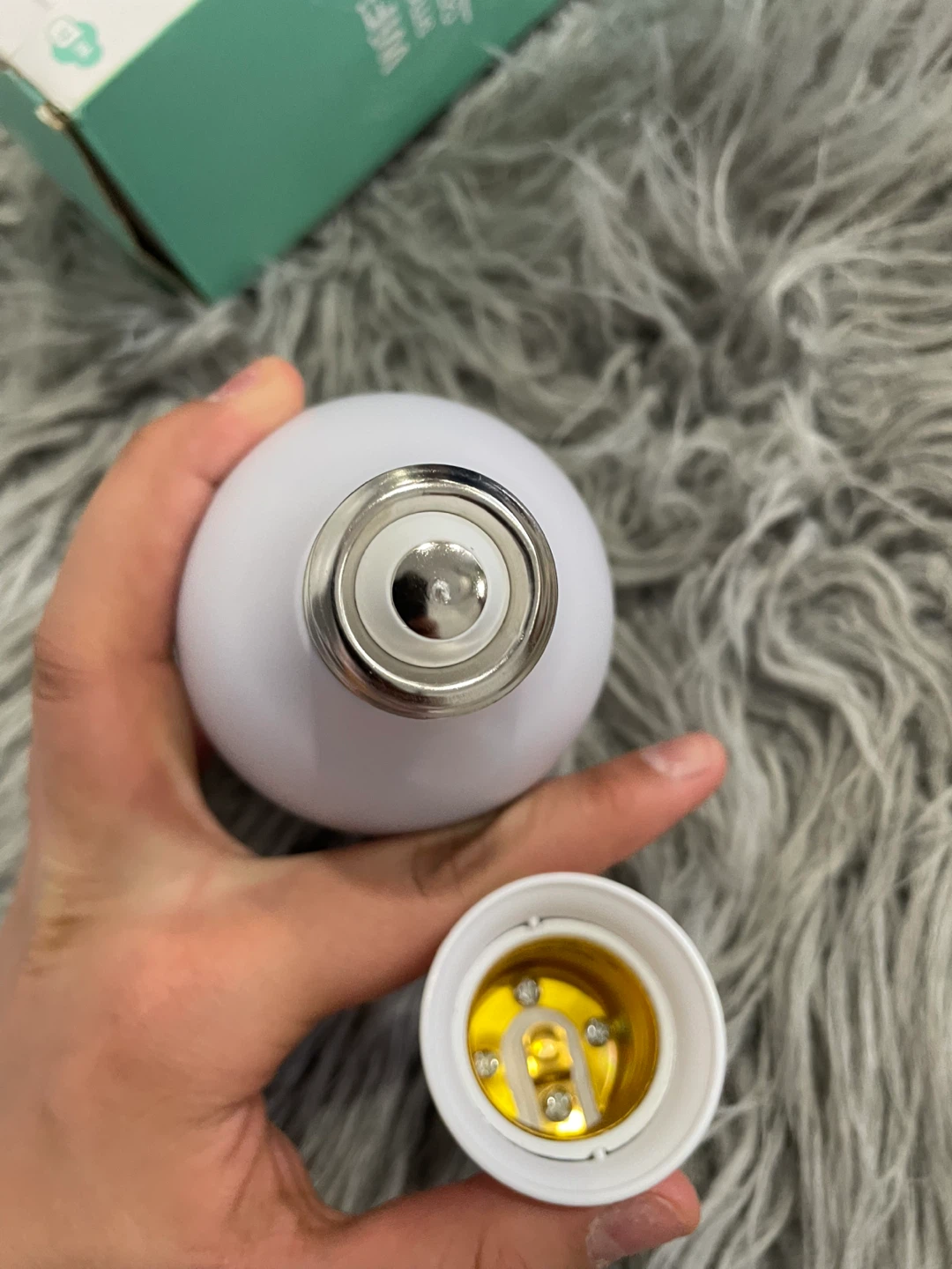 White Wifi Smart Camera Light Bulb - photo 4