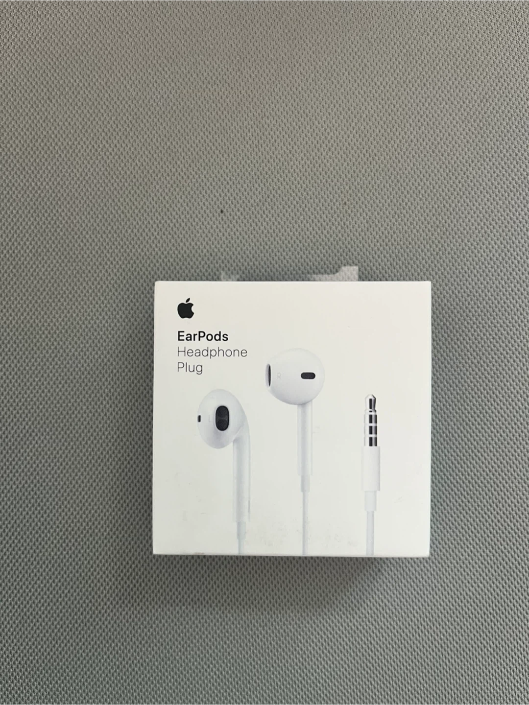 Apple EarPods with 3.5 mm Headphone Plug