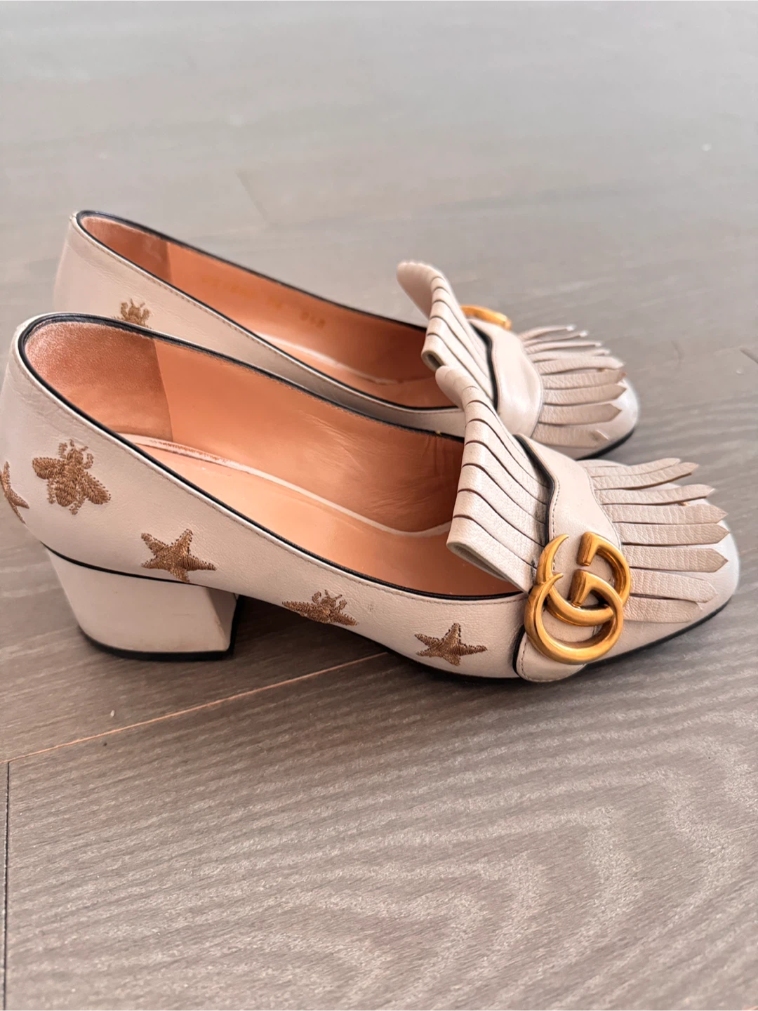 Gucci White Leather Bee & Star Loafer Heels Size 36 - photo 4