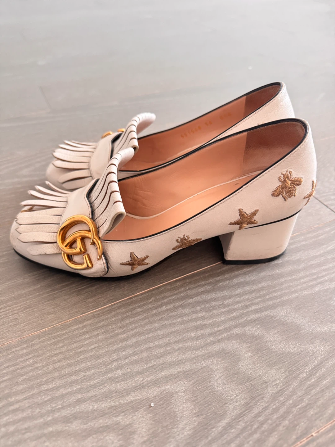 Gucci White Leather Bee & Star Loafer Heels Size 36 - photo 3