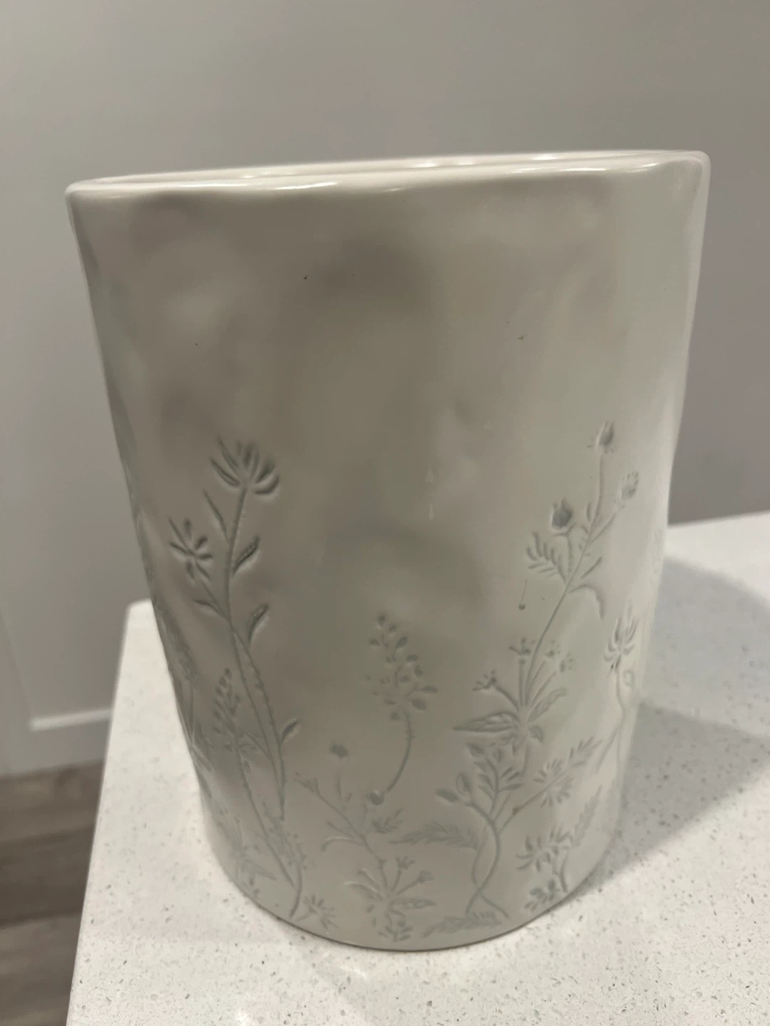 White Ceramic Floral planter