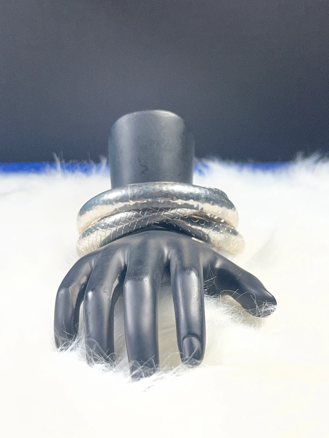 Silver Tone Bangle Set - photo 3