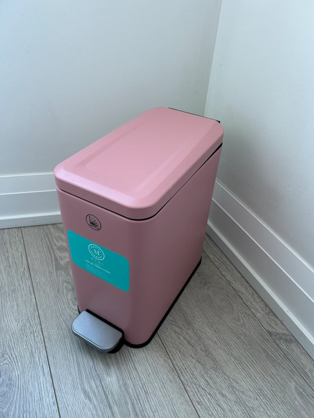 Martha Stewart Home 2.1 gal (8L) Pink Pedal Bin