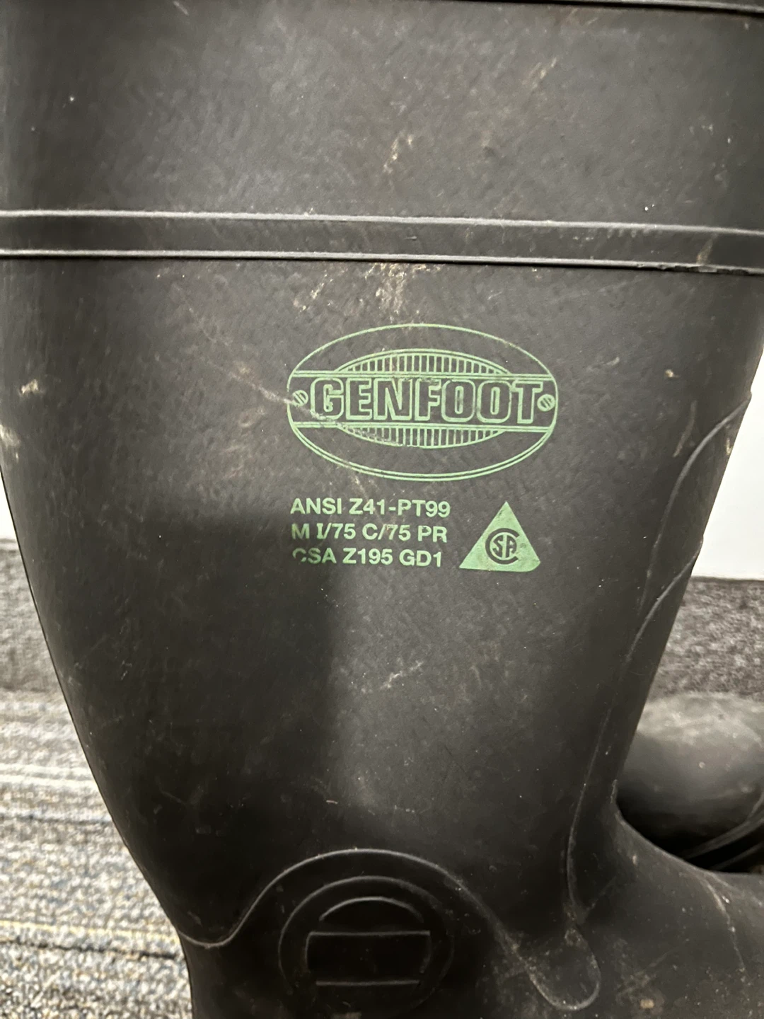 GENFOOT Black Work Boots (size 11) - photo 3