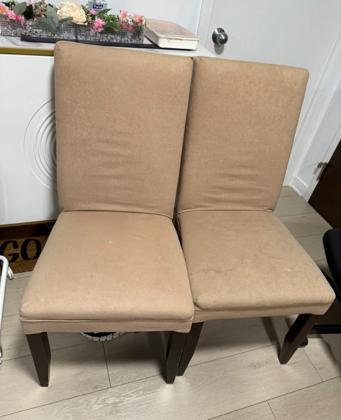 ‼️Steal Deal ‼️Dining Table Set with 4 Chairs - photo 2