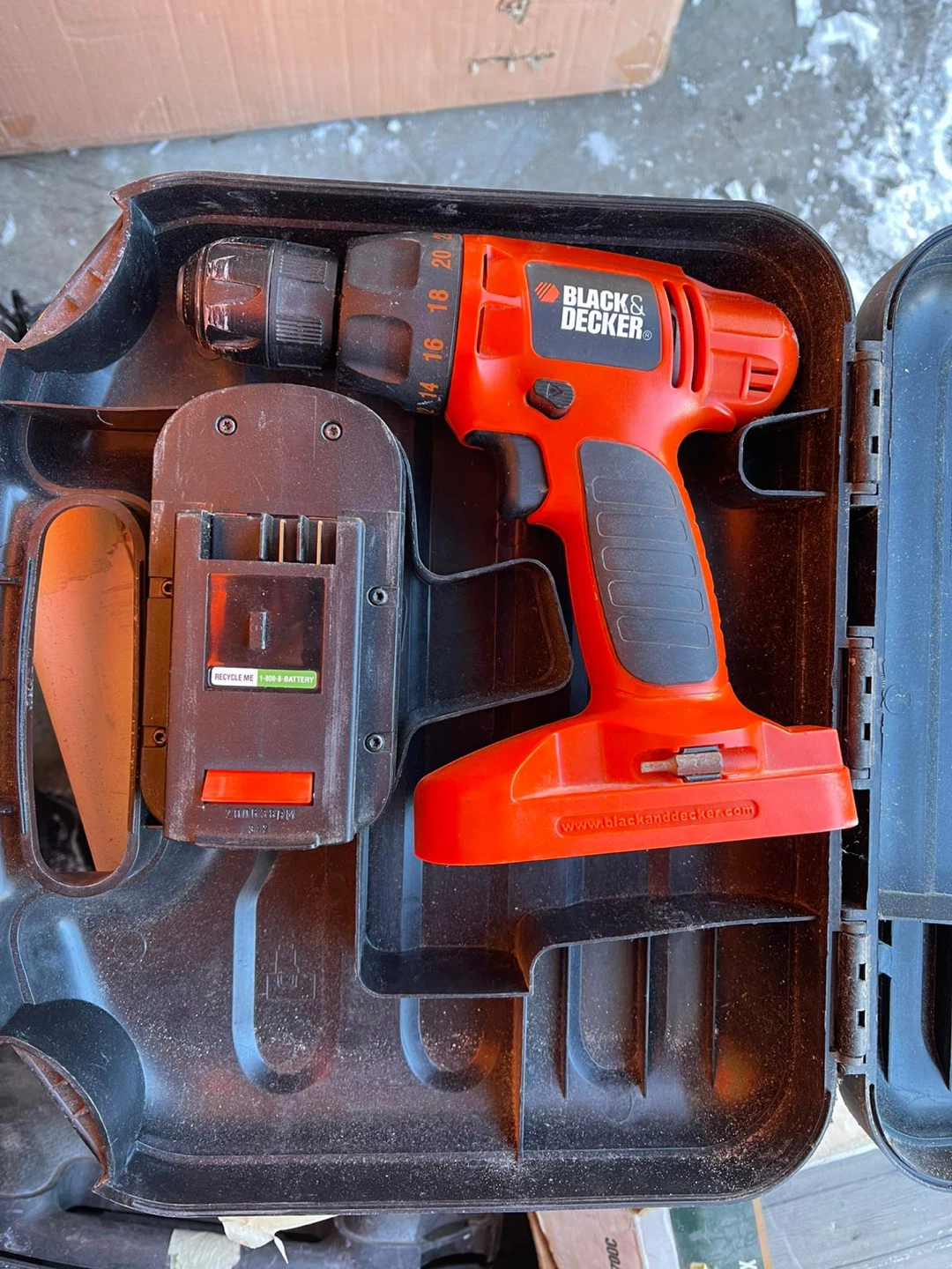 Black & Decker Cordless Drill with Battery and Case