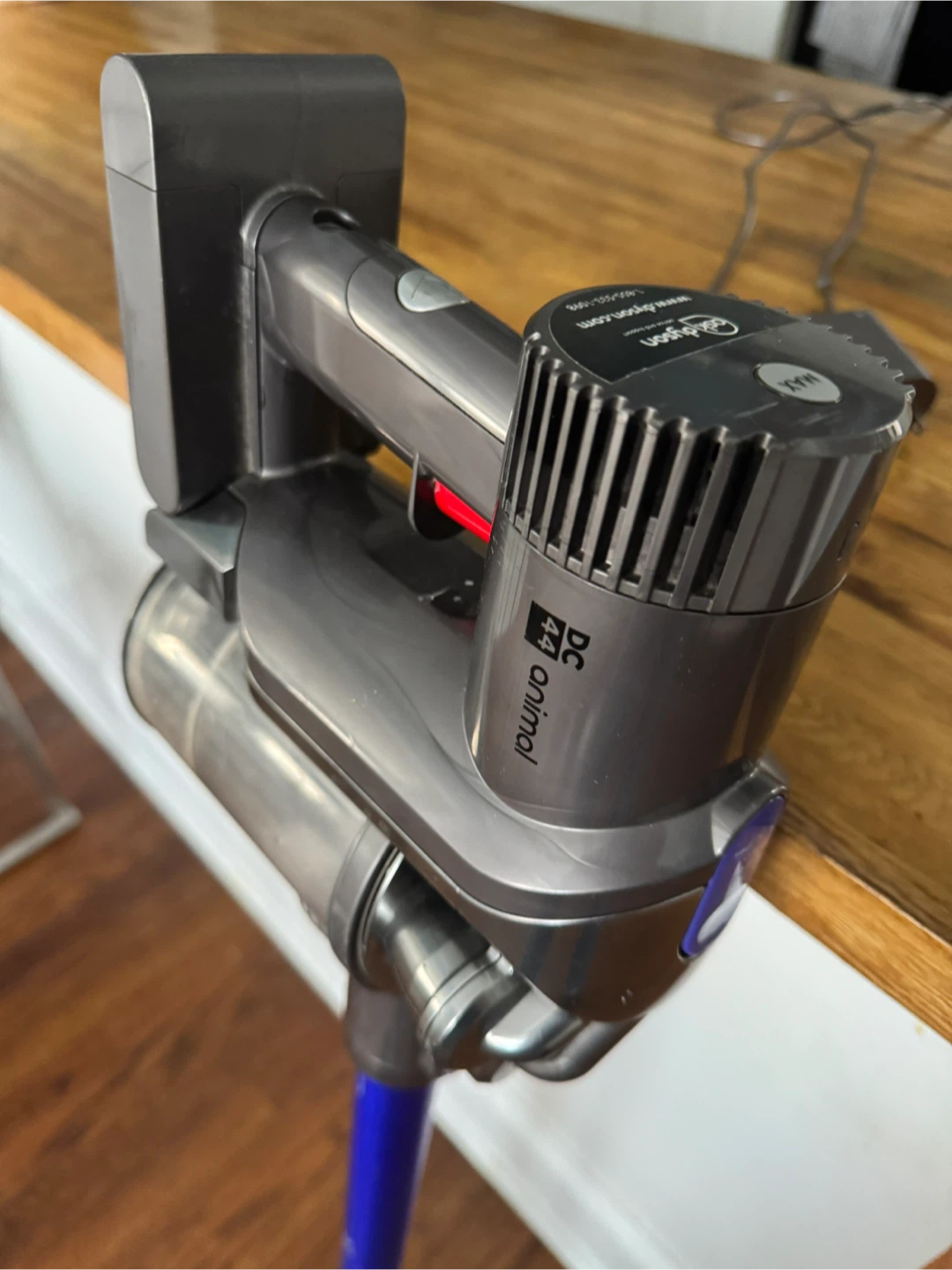 Dyson DC44 Animal Cordless Vacuum Cleaner - photo 4
