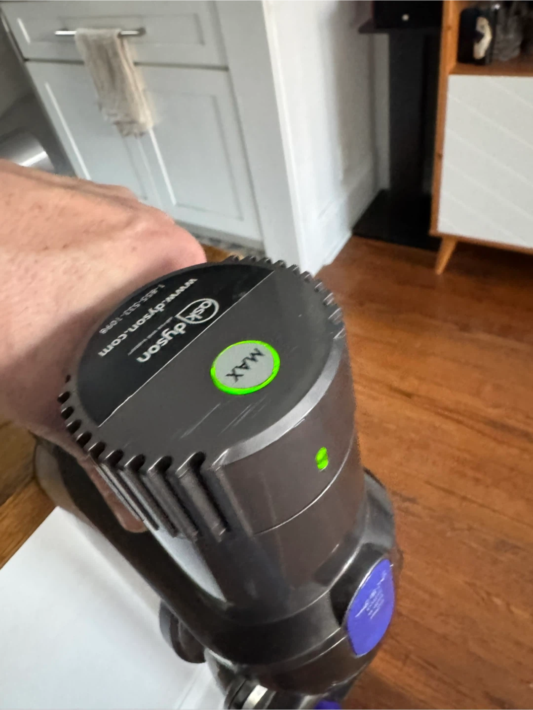 Dyson DC44 Animal Cordless Vacuum Cleaner - photo 3