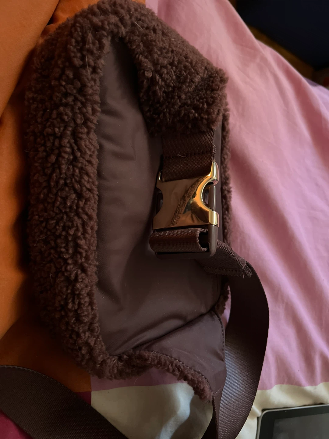 Brand new Lululemon Teddy Fleece Pouch - photo 3