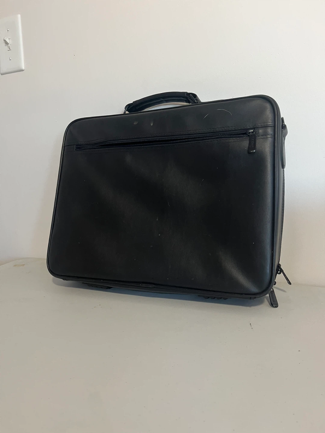 Black Leather Briefcase - photo 2