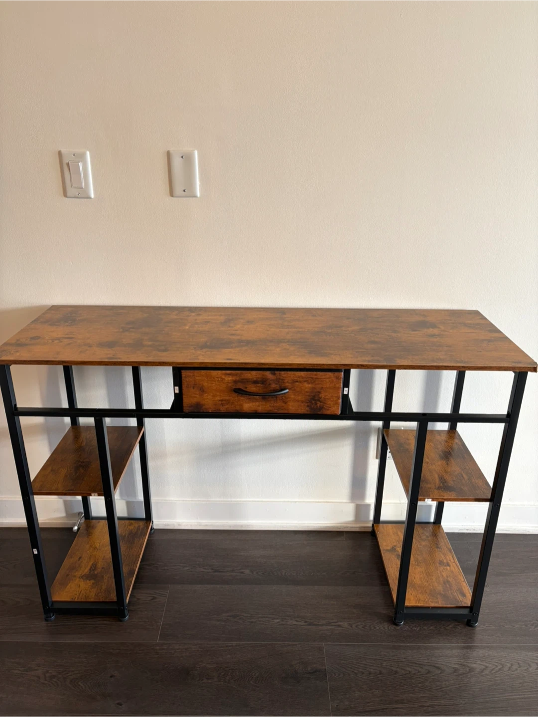 Computer desk