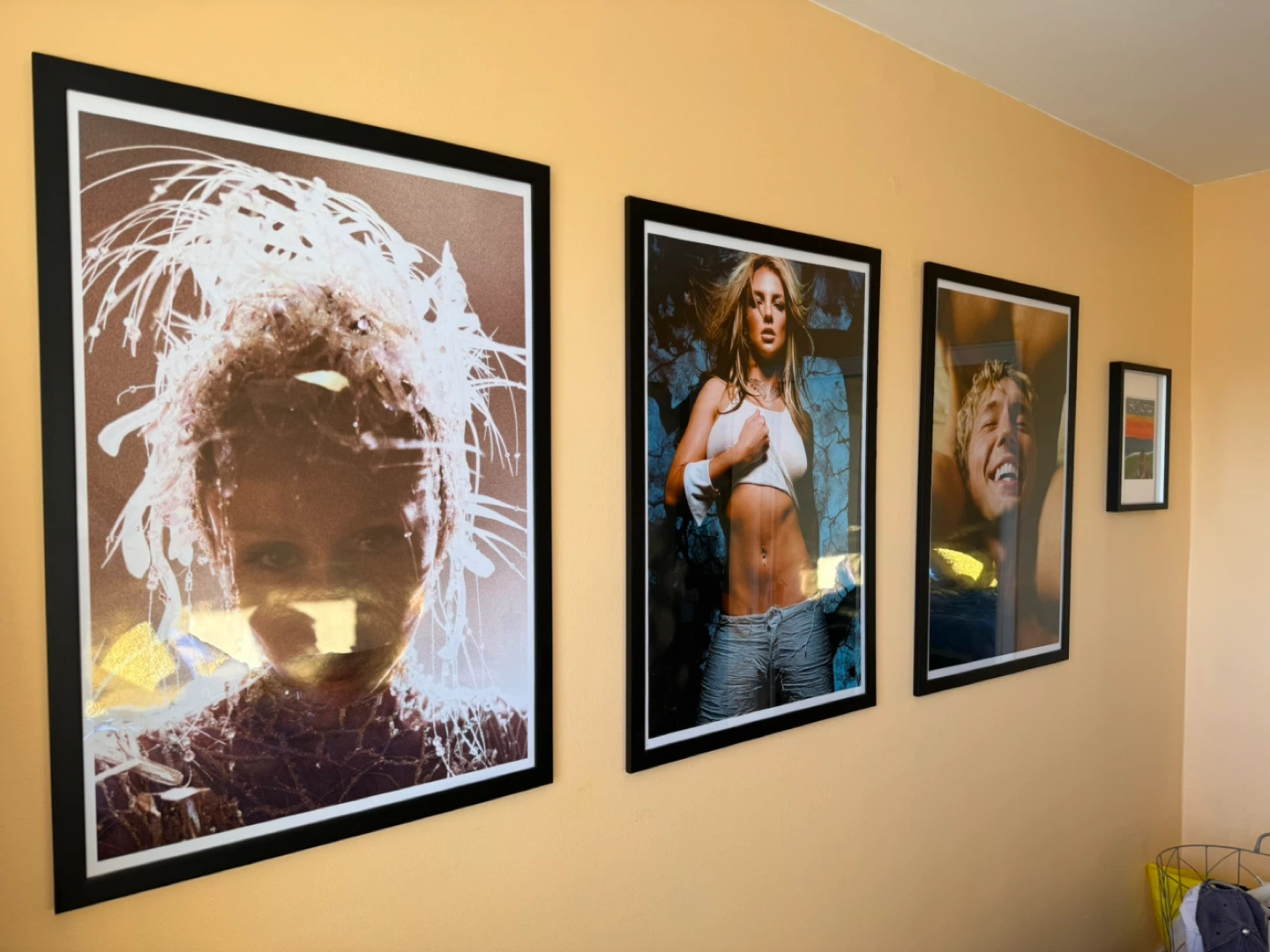Black Poster Frames (posters included) - photo 3