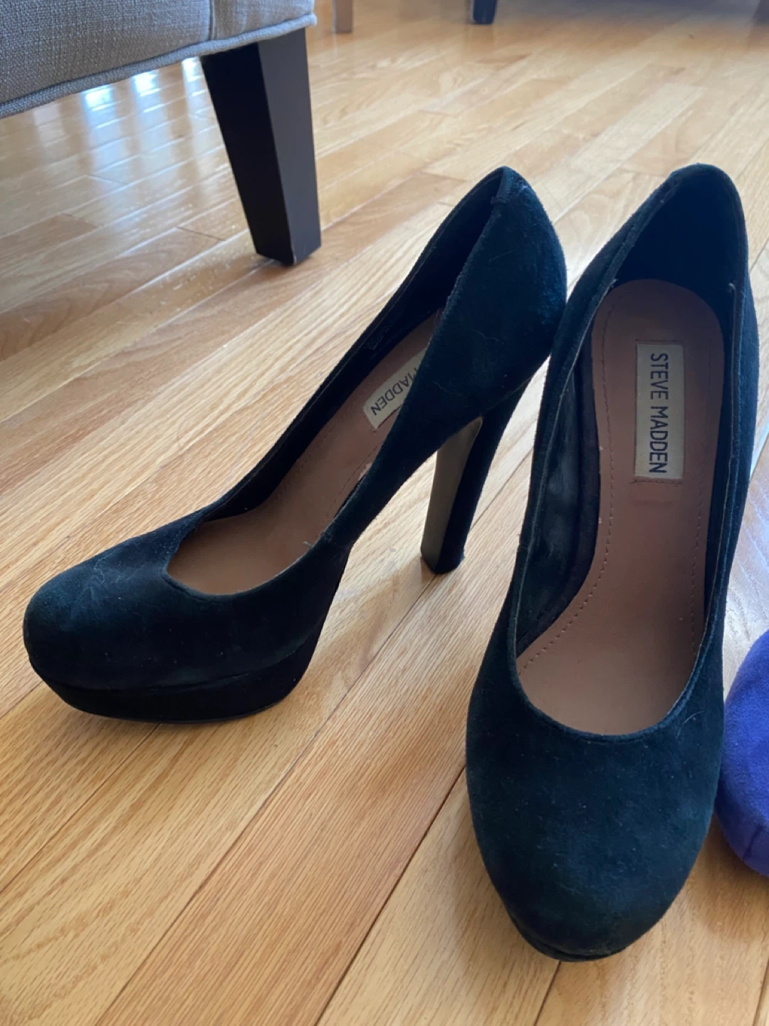 Steve Madden Black Suede Platform Heels - photo 2