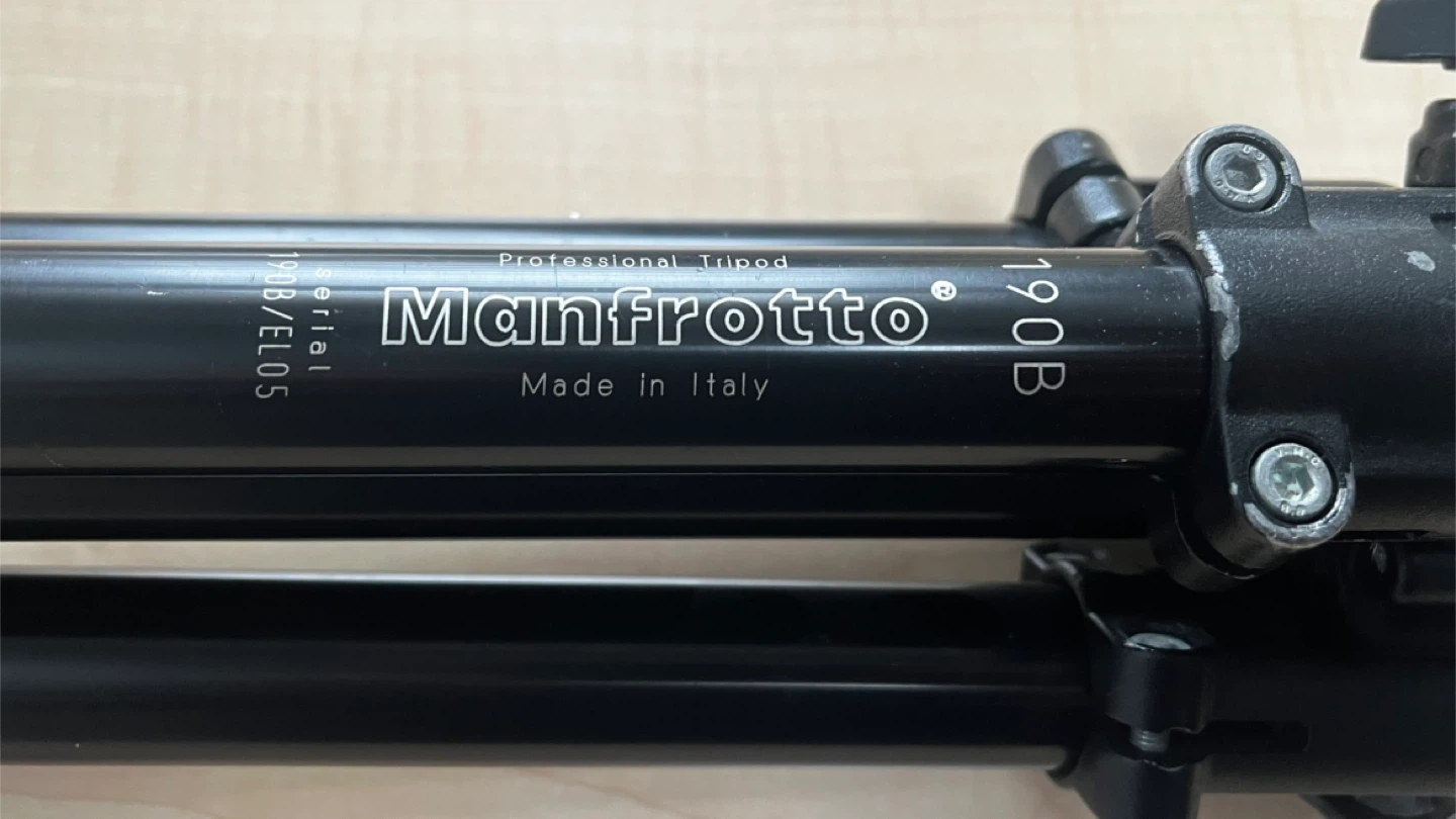 Manfrotto 190B Tripod - photo 2