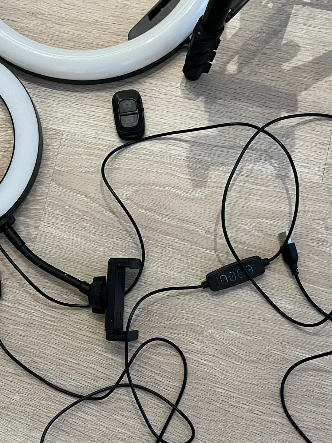 Ring Light with Tripod and Phone Mount SELLING AS IS - photo 2