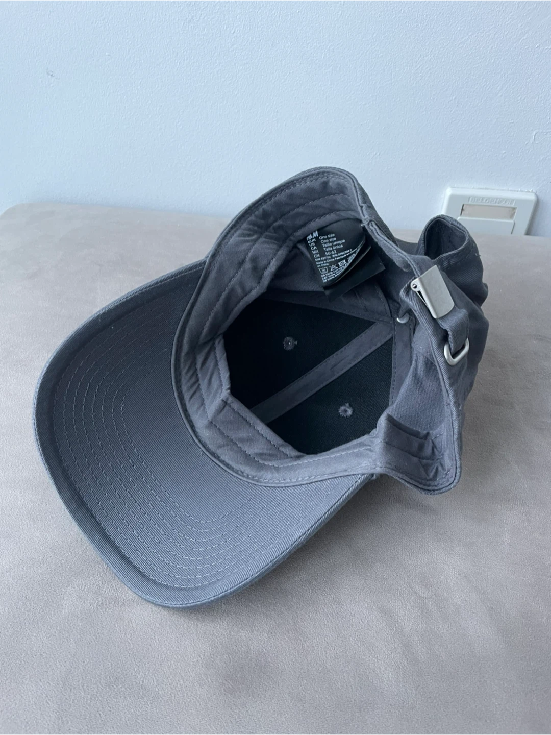 H&M Grey Baseball Cap Size Adjustable. New - photo 2