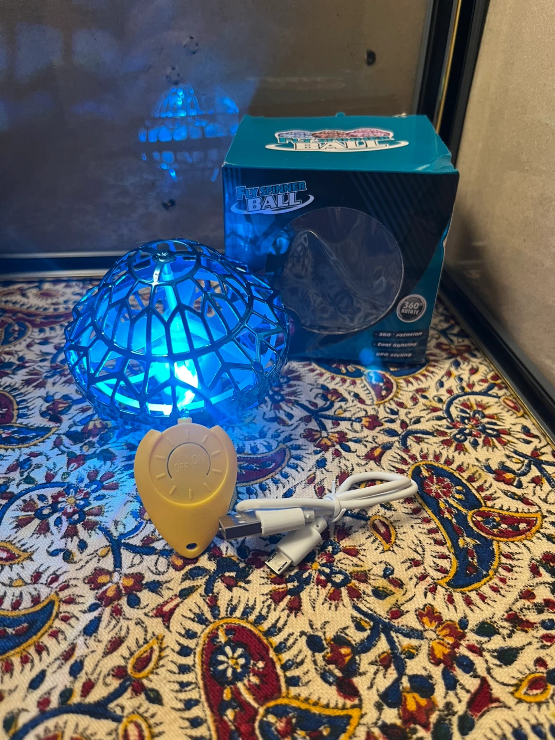 Fly Spinner Ball Toy - photo 3