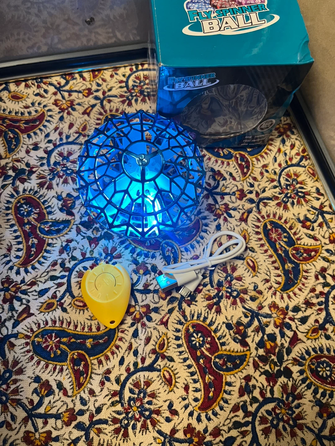 Fly Spinner Ball Toy - photo 2