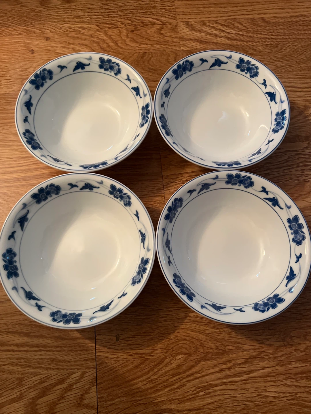 Set of 4 White Bowls with Blue Floral Pattern