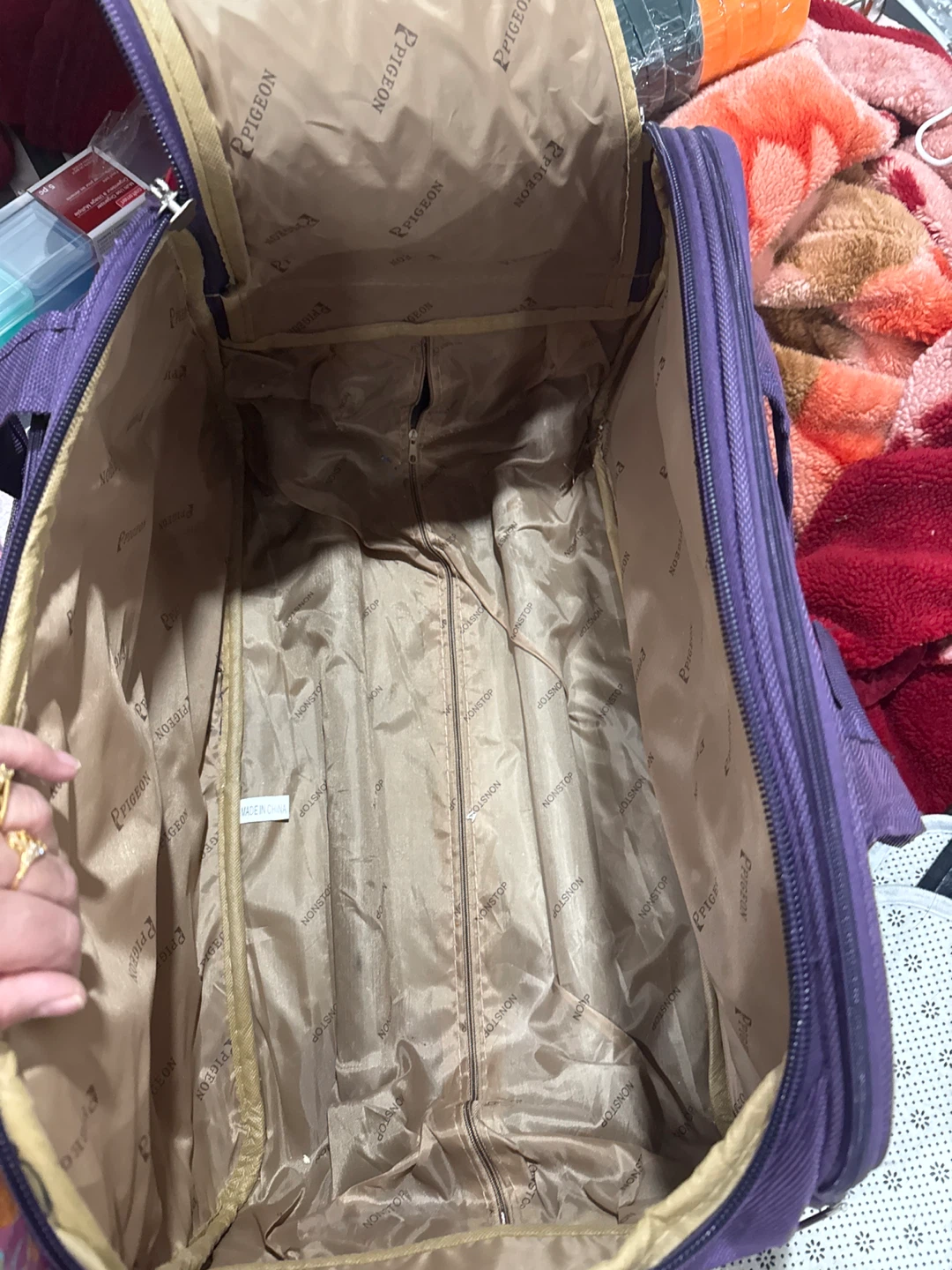 Pigeon Purple Rolling Luggage Bag - photo 4