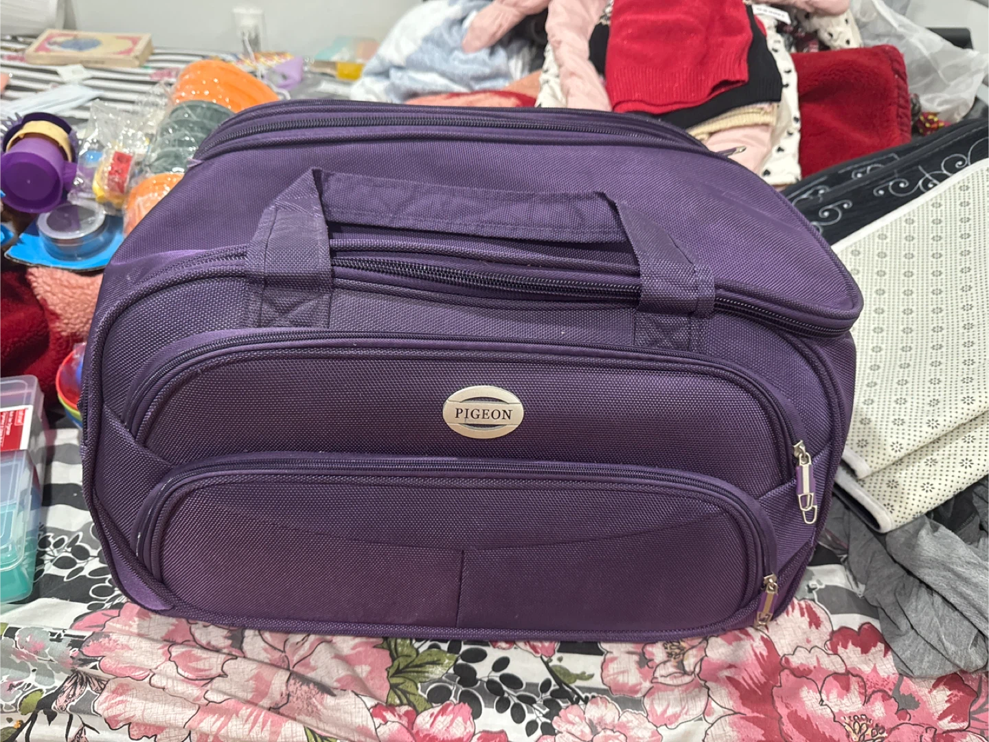 Pigeon Purple Rolling Luggage Bag
