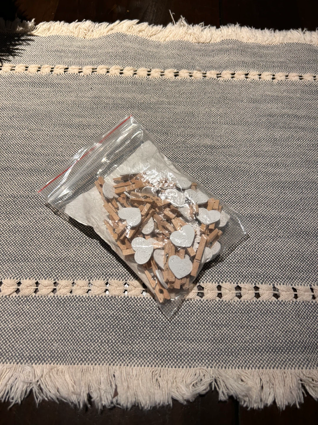 38 Heart Shaped Mini Clothespins + Twine - photo 2