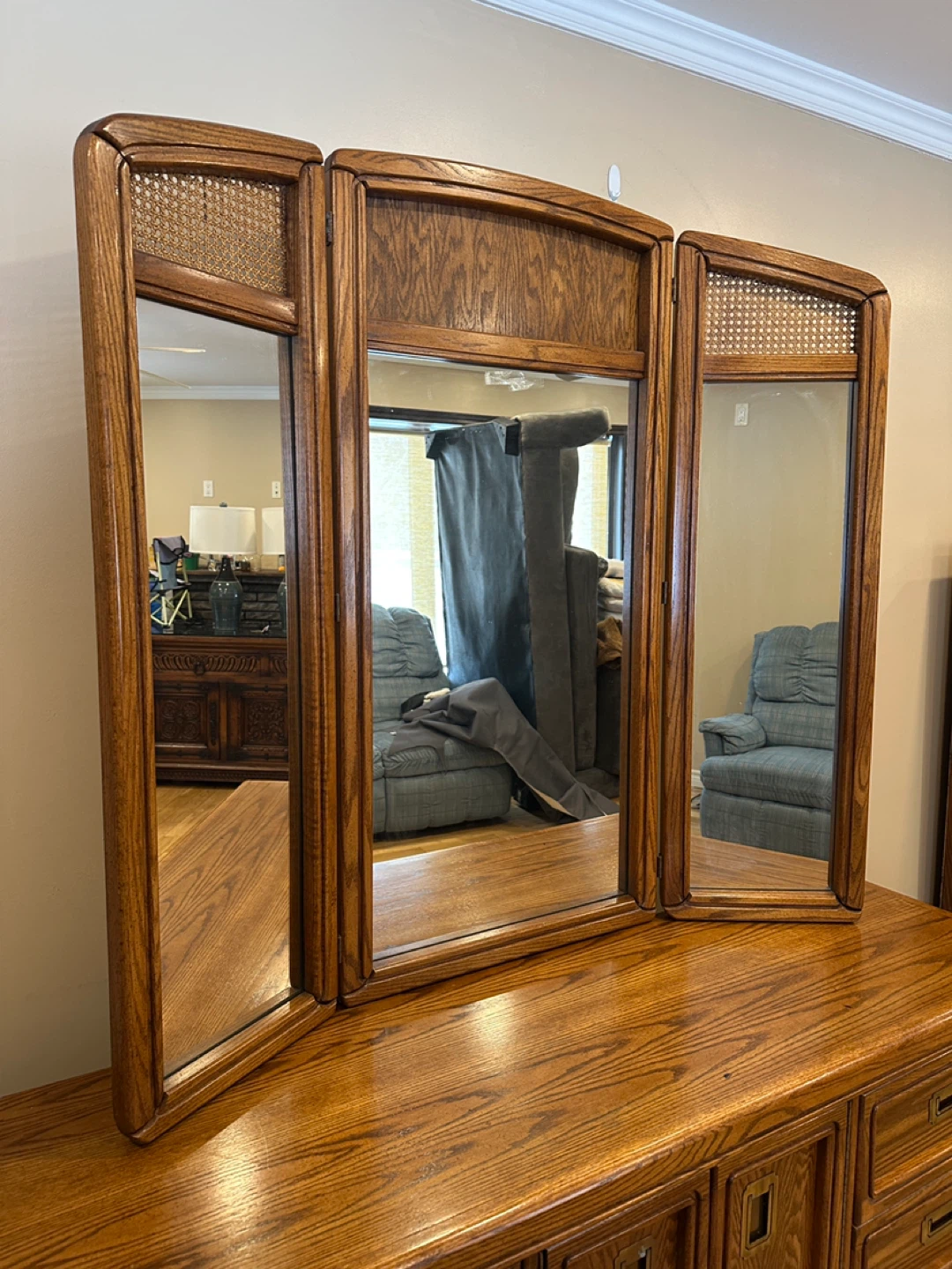 Vintage Oak Dresser w/ Triple Mirror (CAN DELIVER) - photo 2