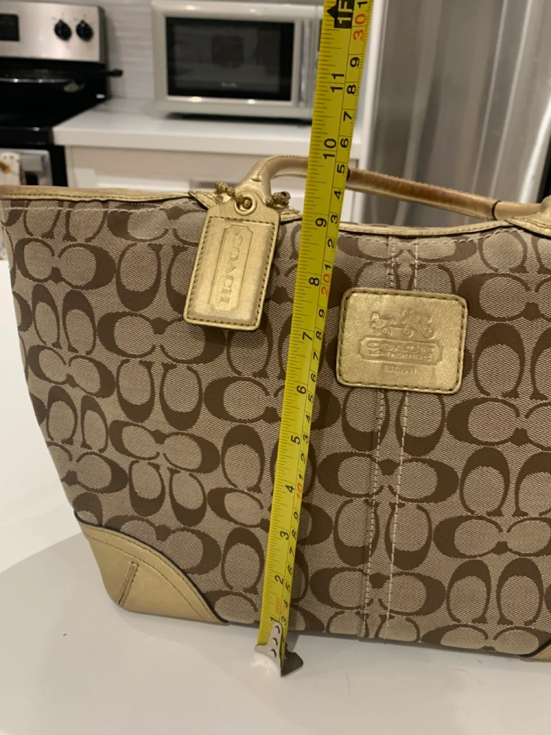 🔥Price Firm! New Coach Gold Signature Large Tote Bag 🔥 - photo 2