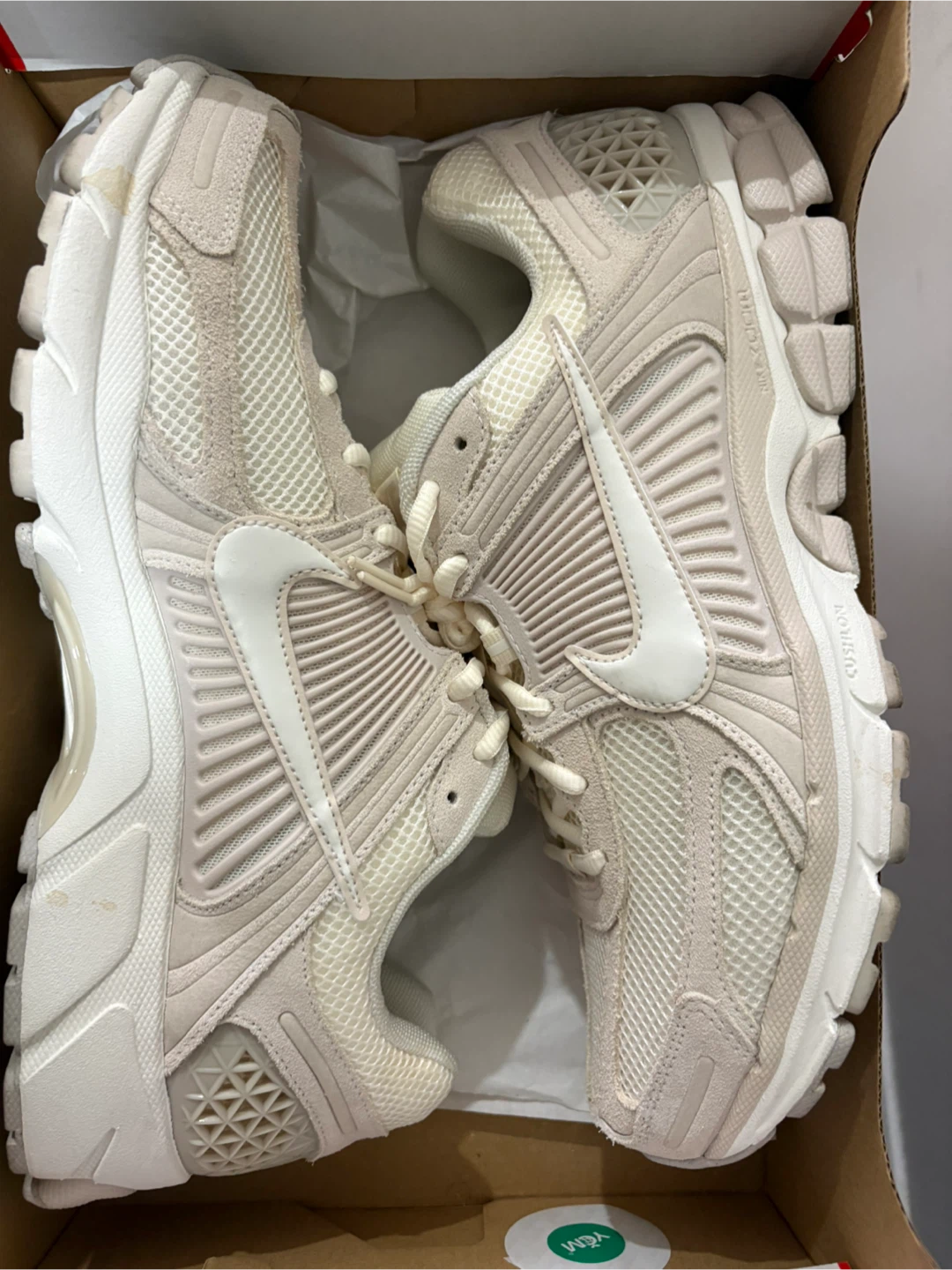 Nike Zoom Vomero 5 Men's Running Shoes Size 11.5