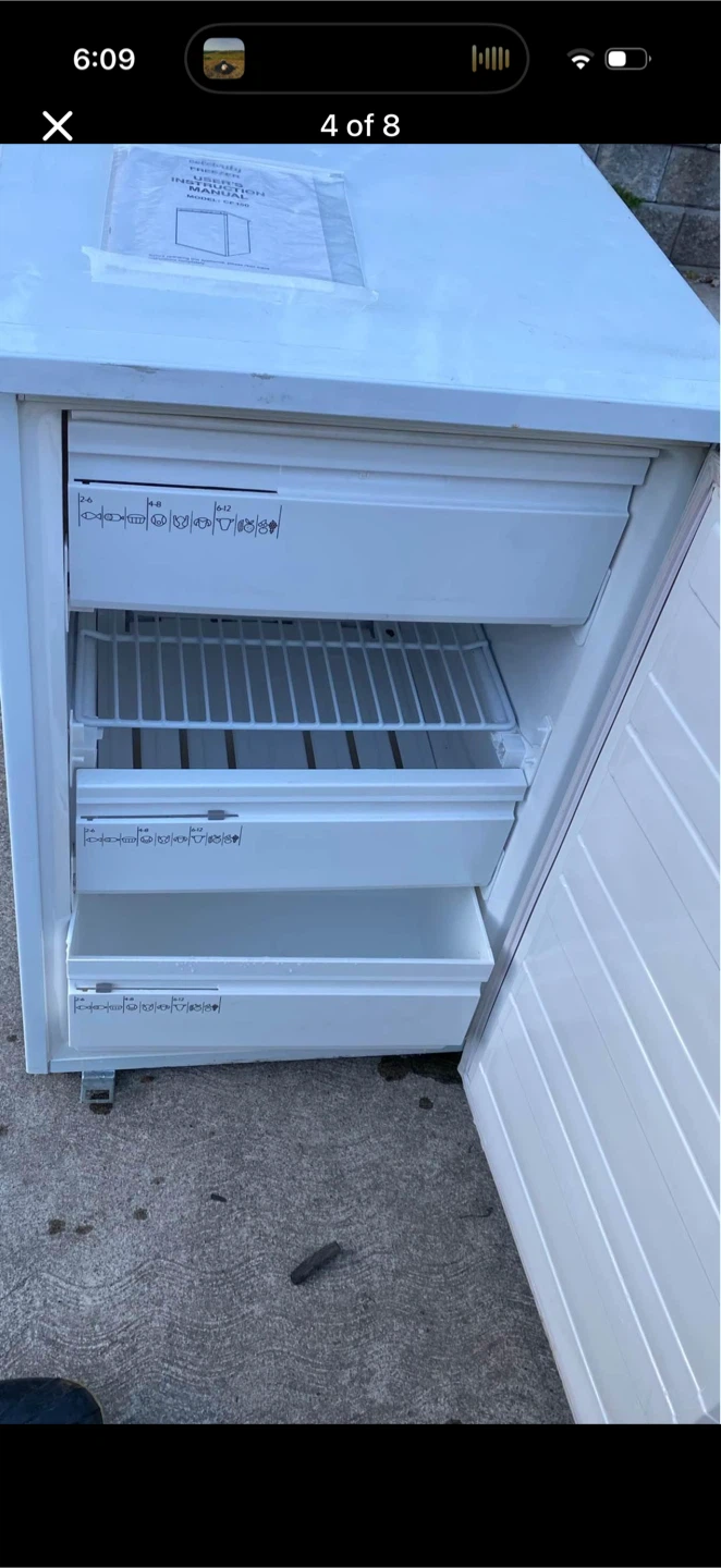 Celebrity Upright Freezer - photo 4
