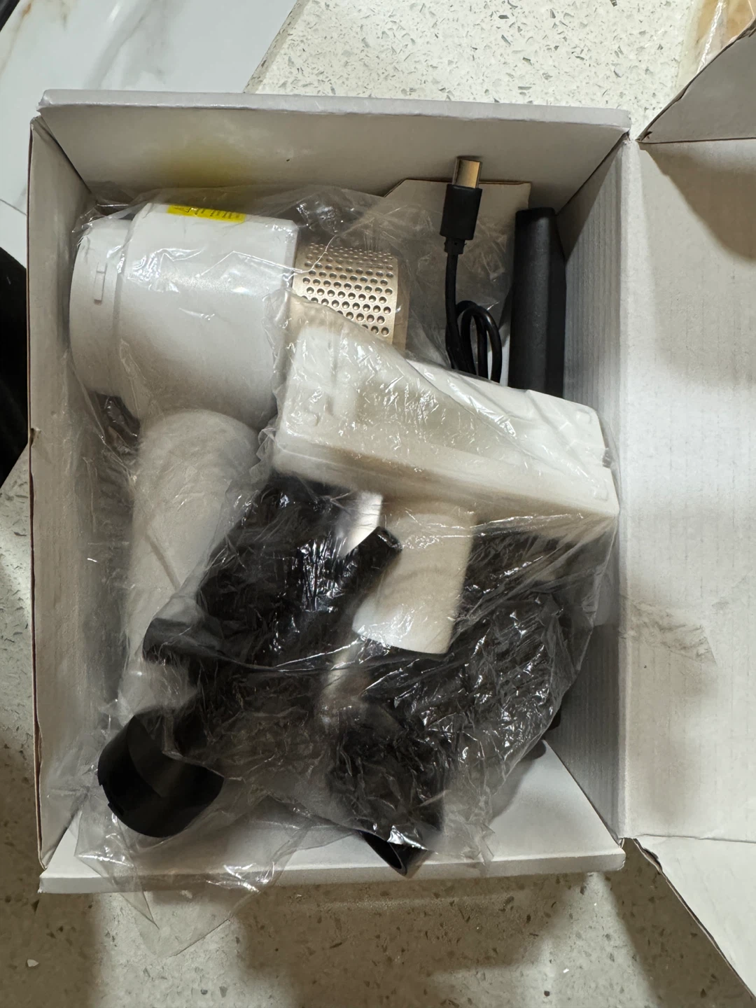 LT-135 Multifunction Portable Mini Vacuum Cleaner - photo 3