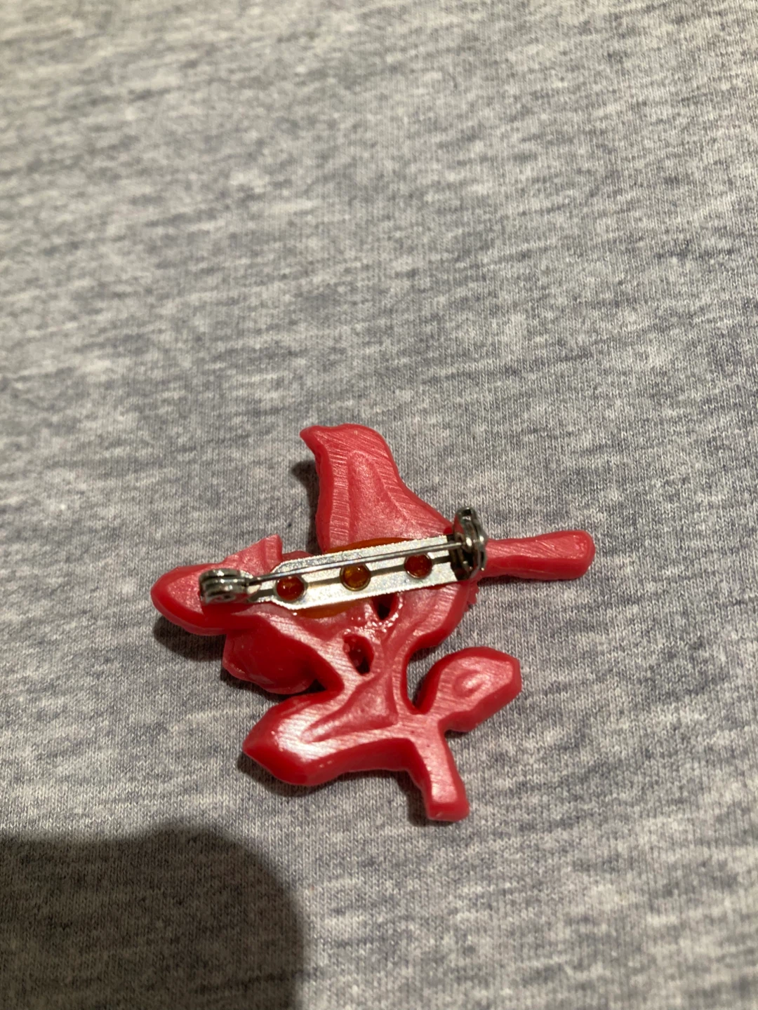 Red Plastic Bird and Rose Brooch - photo 3