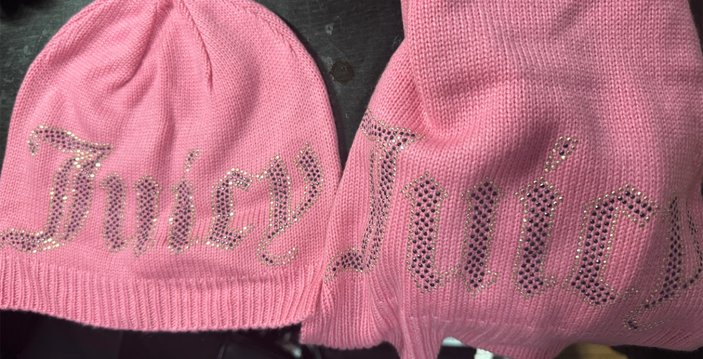 Juicy couture pink hat+scarf