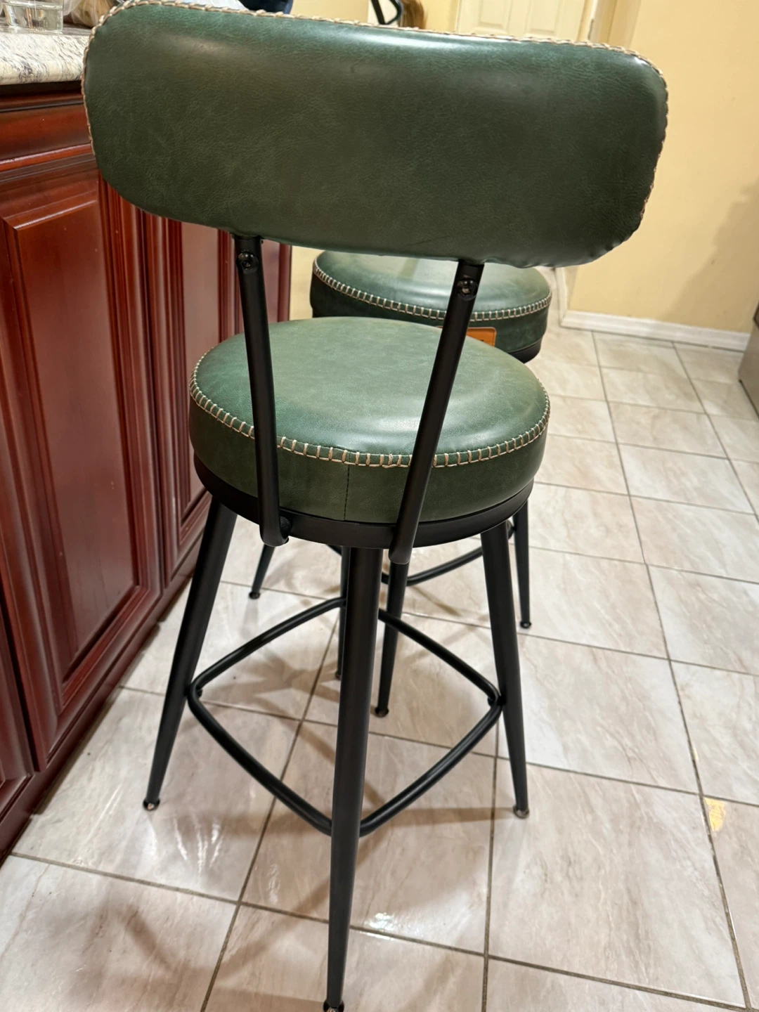 VASAGLE Green Faux Leather Bar Stools (Set of 2) - photo 4