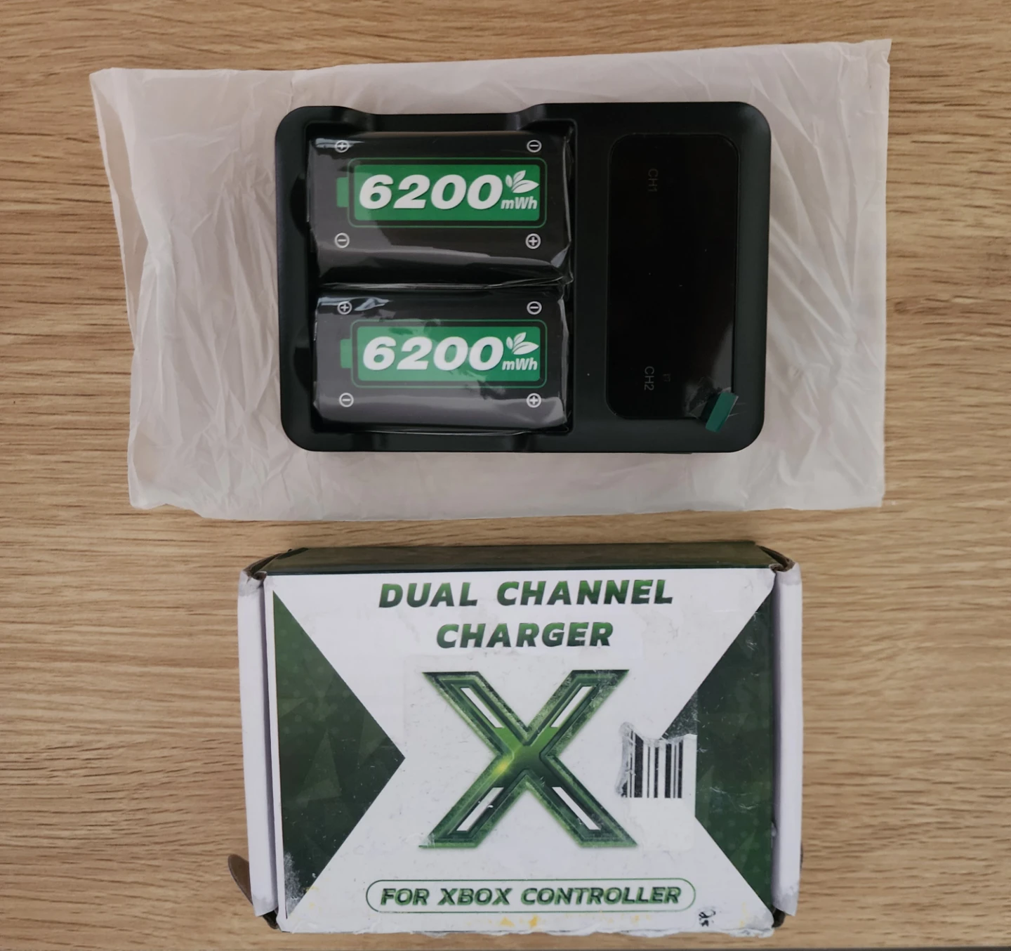 Dual Channel Charger for Xbox Controller - photo 2