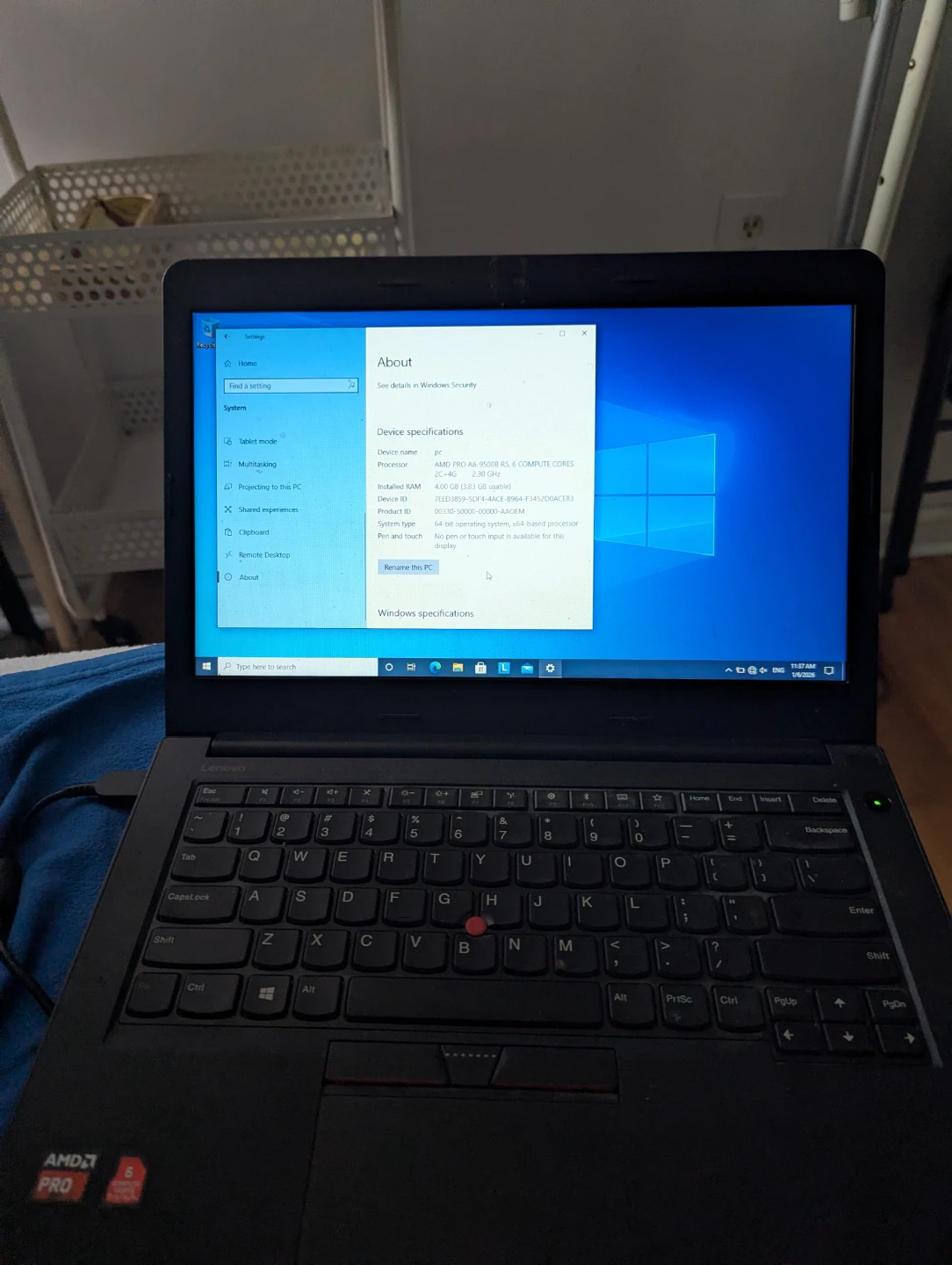Lenovo Laptop AMD PRO A6-9500B R5 🥕